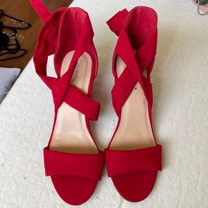 High heels tie around- red